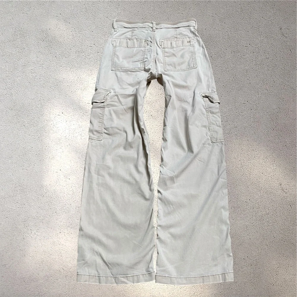 American Eagle Outfitters Mid Rise Cream Beige Cargo Style Wide Leg Pants - Picture 2 of 9